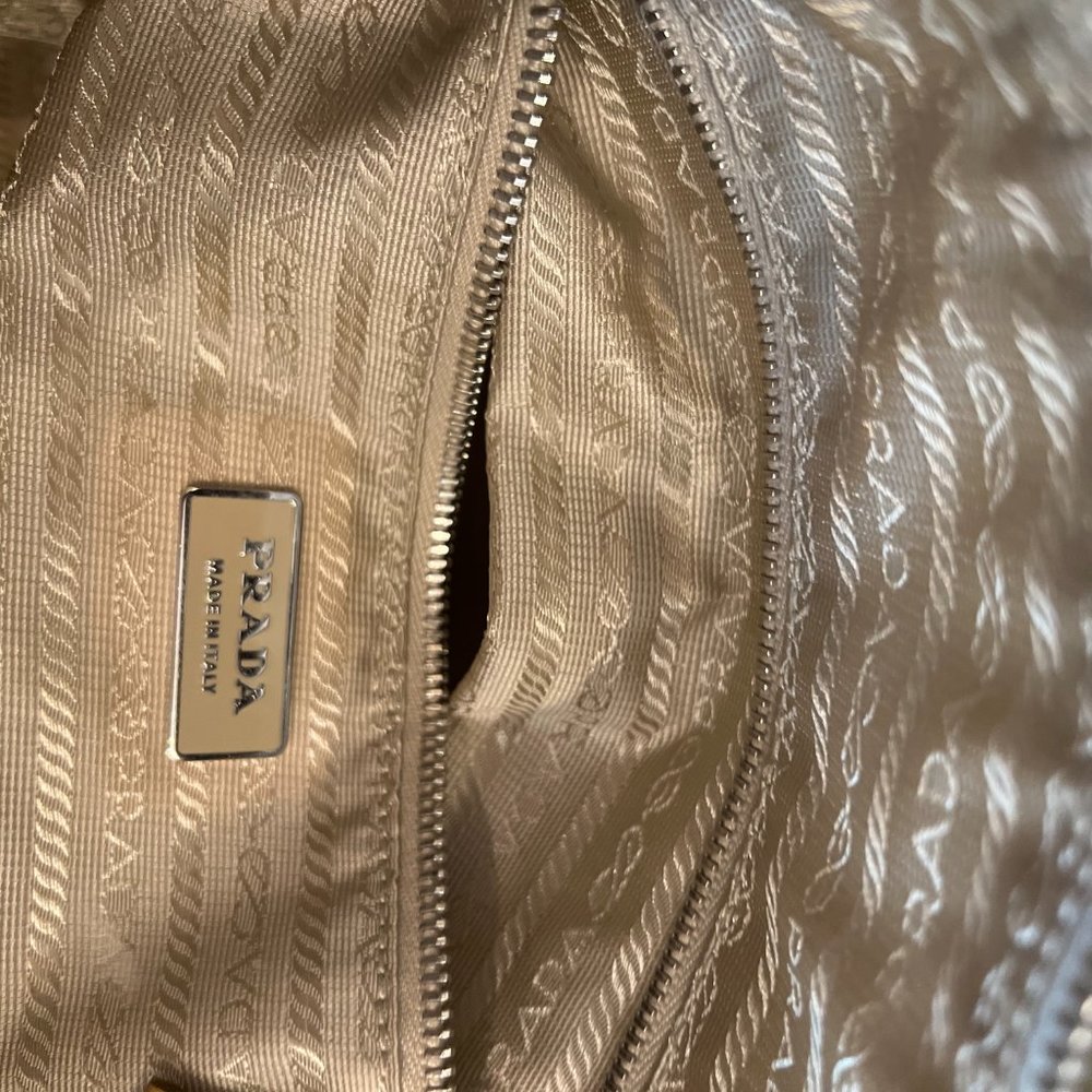 Authentic White Prada Shoulder Bag - Early 2000s - Picture 7 of 15